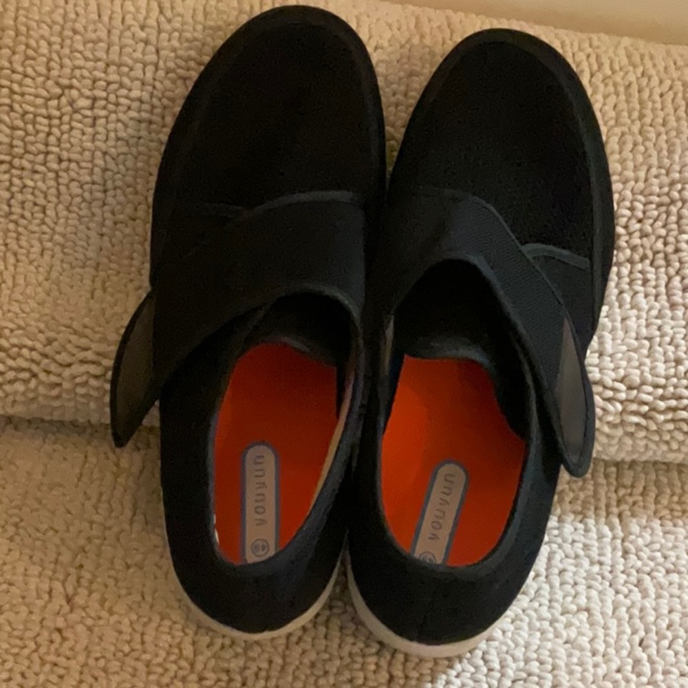 MEN’S BLACK YOU-YUN DIABETIC SNEAKER 11.5